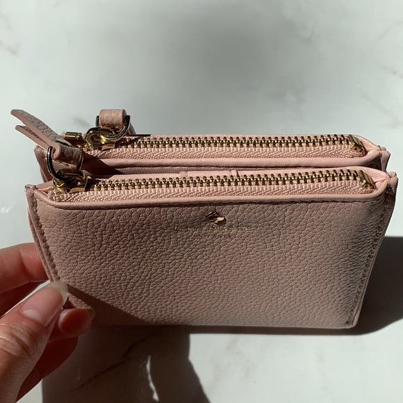 Kate Spade Pink Wallet - Picture 2 of 8